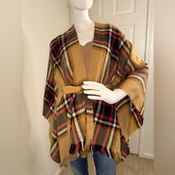 David & Young Camel Plaid Ruana With Belt one size.  #253 - Picture 1 of 10